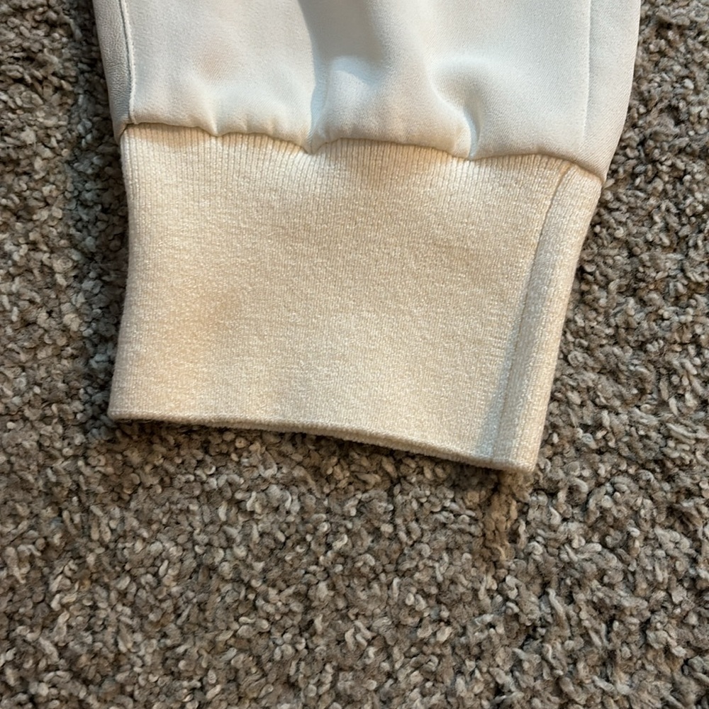 Vince silky cream jogger pants with leather side detail - Picture 5 of 7